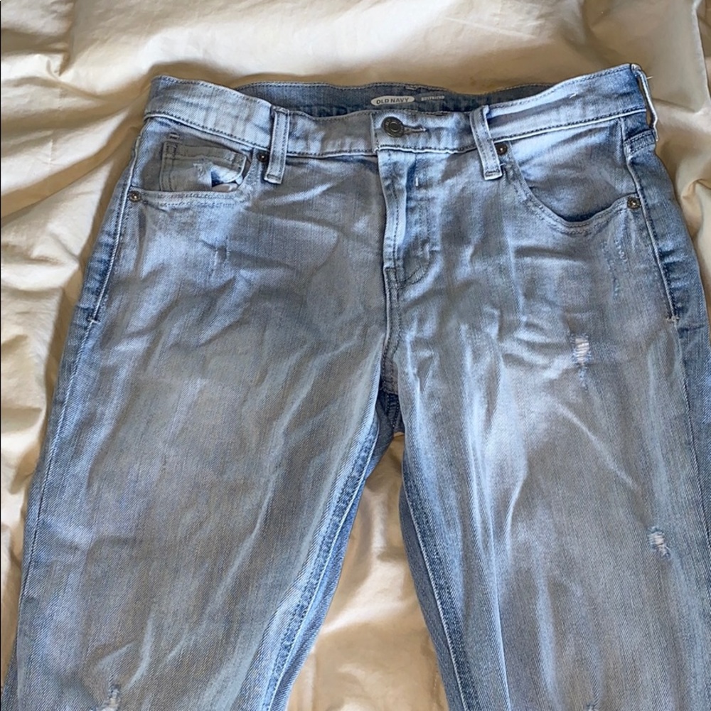 light wash boyfriend jeans!